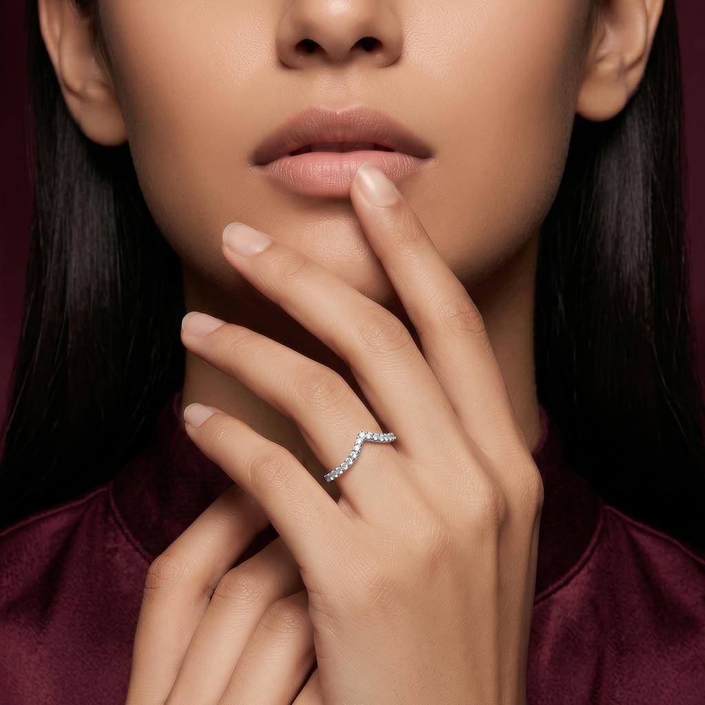 Graceful Curve Band Ring
