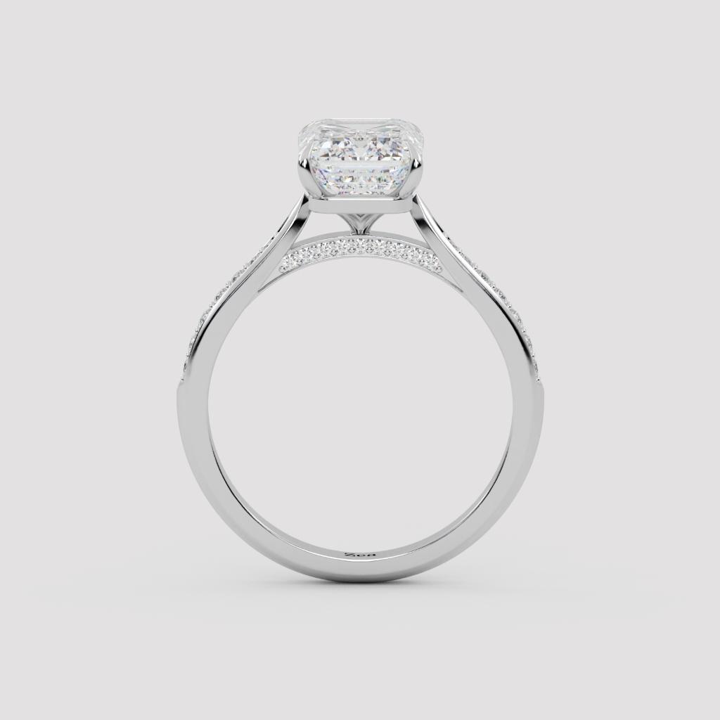 Emerald Majesty Ring