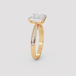 Emerald Majesty Ring