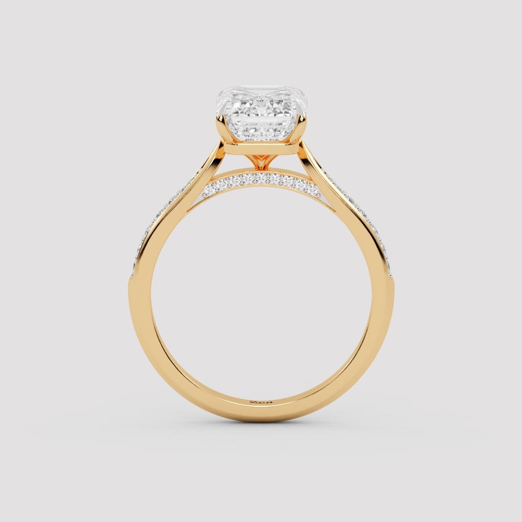 Emerald Majesty Ring
