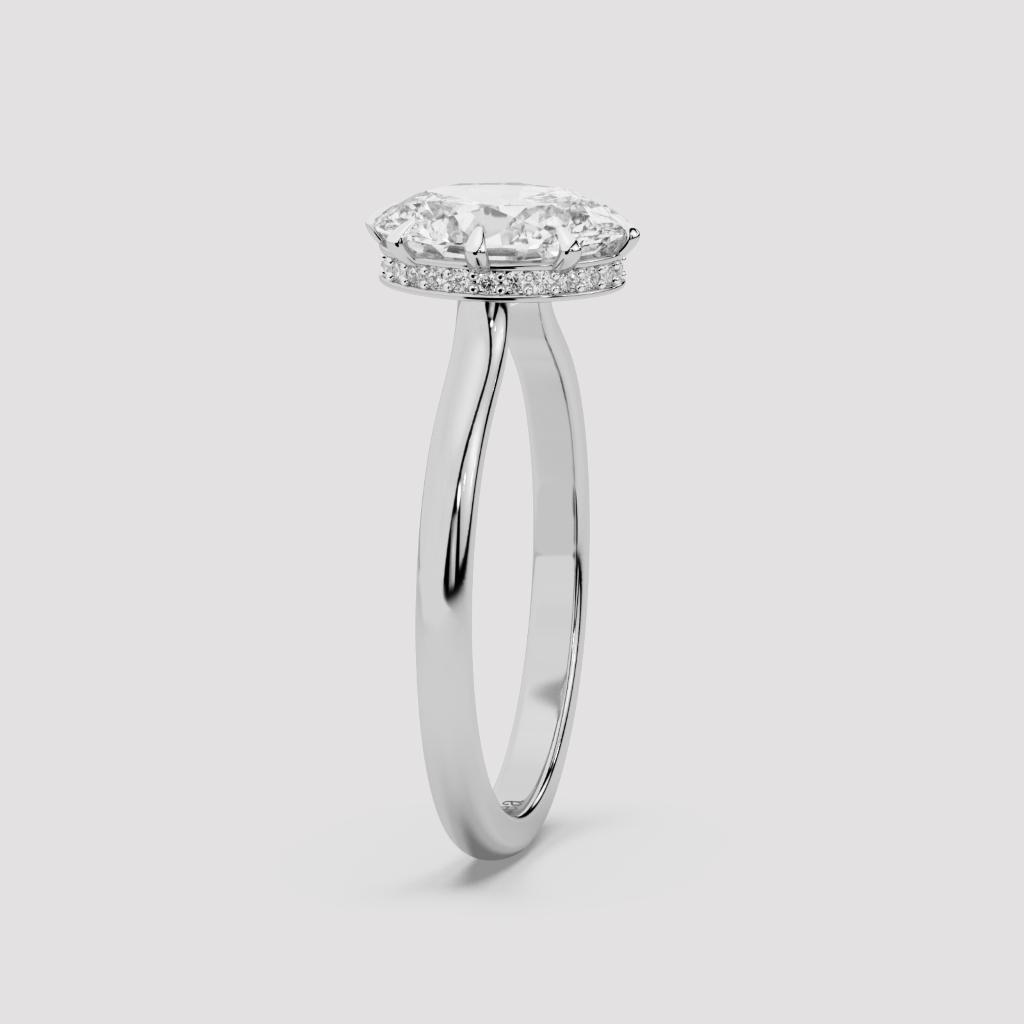 Graceful Oval Solitaire