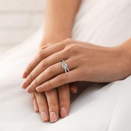 Luminous Split Solitaire Ring