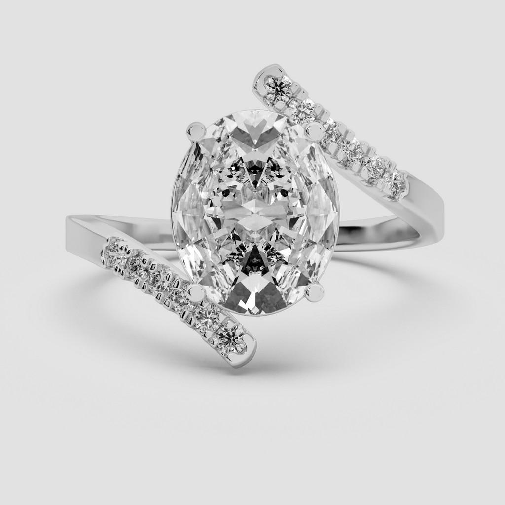 Oval Lumière Solitaire