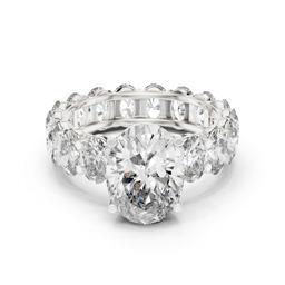 Sculpted Oval Splendor Ring
