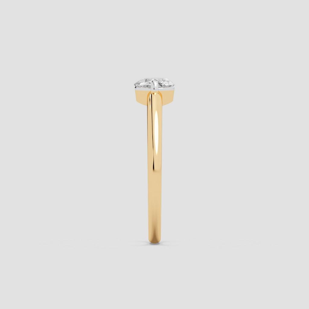 Seraphic Oval Solitaire