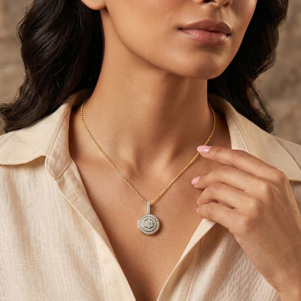 Fashion Halo Circle Pendant